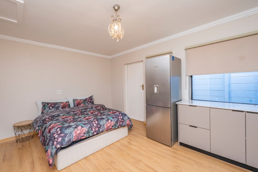 5 Bedroom Property for Sale in Eversdal Western Cape